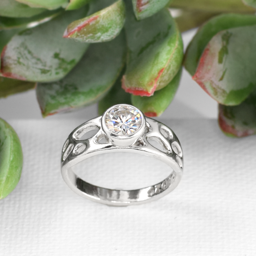 Moissanite: Ethical Elegance & Affordability