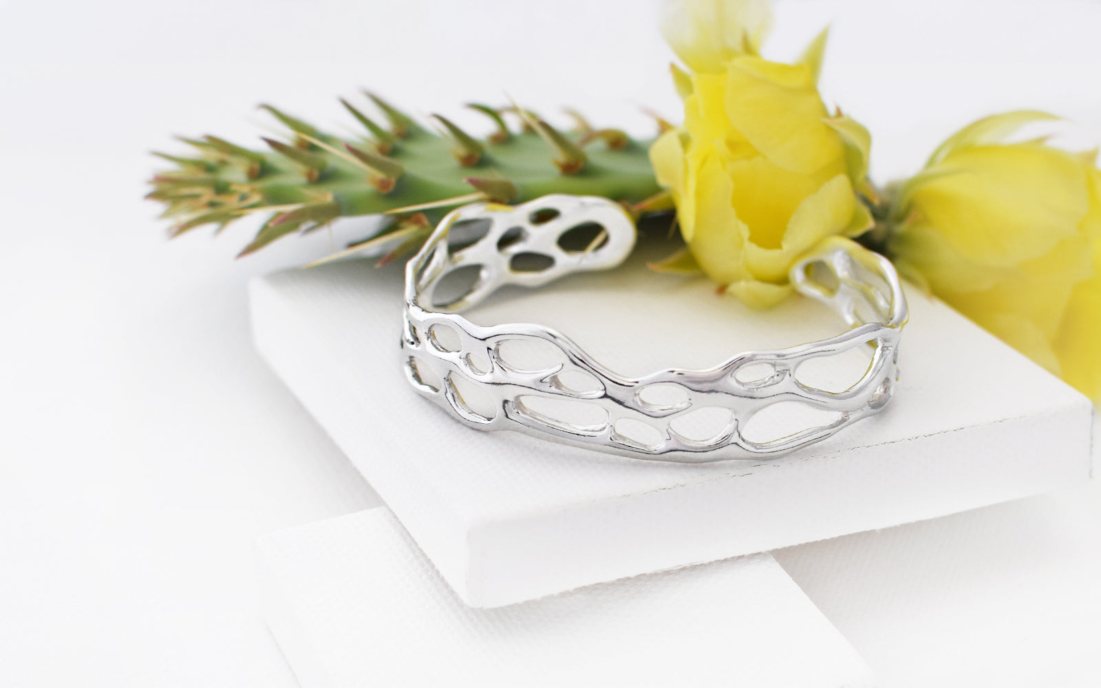 Rings & Bracelets